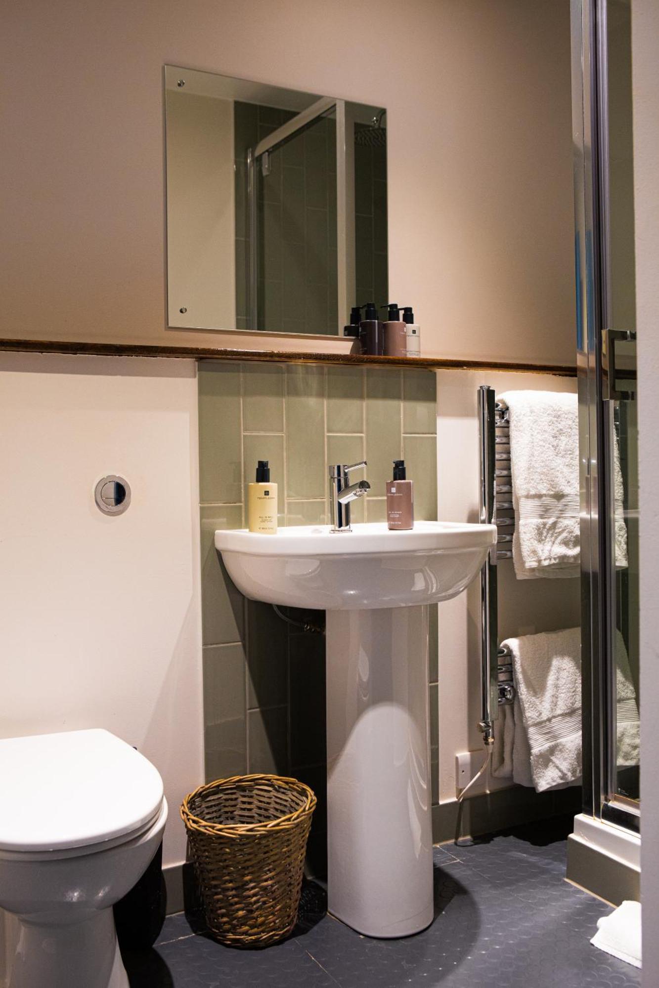 The Crown Rooms London Eksteriør billede